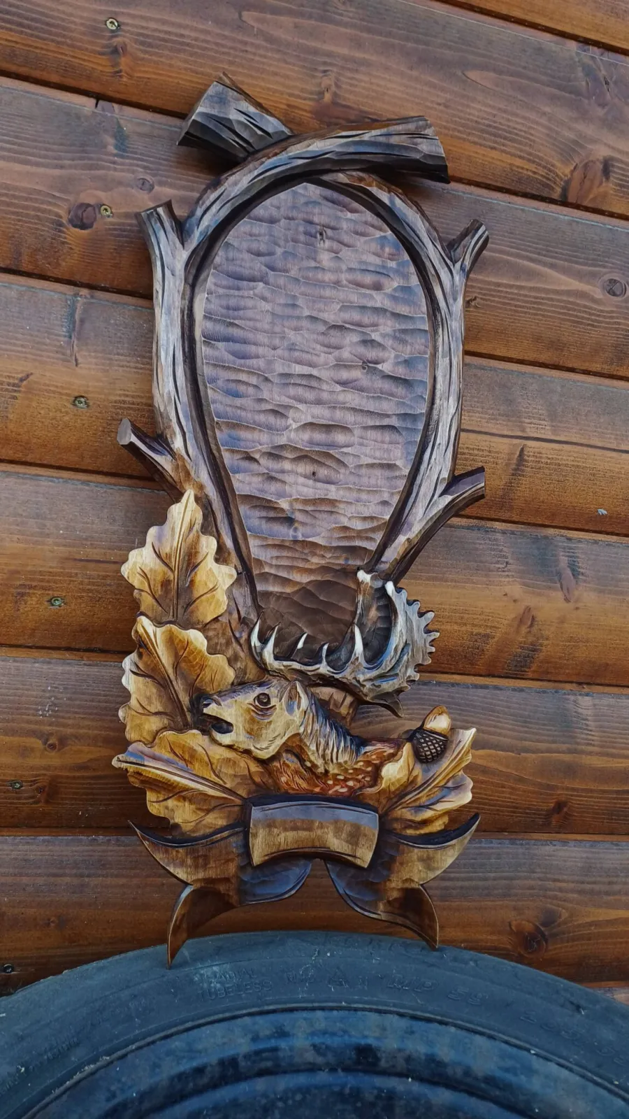 Vyrezávané podložky pod trofeje